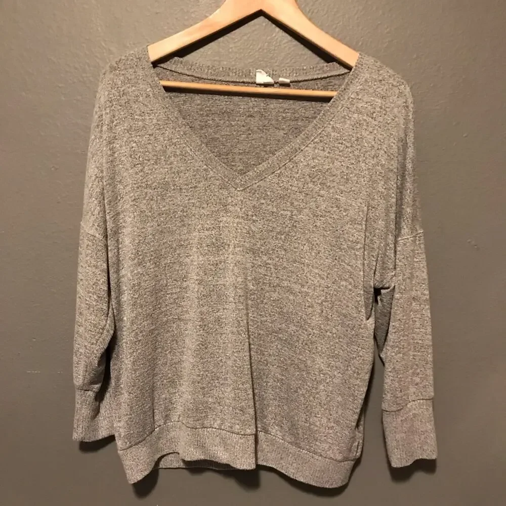 Gap V-Neck Lightweight Sweater Gray Small Womens Classic